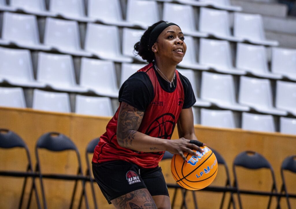OFICIAL: Imani Tate arriba a FontajauL'escorta nord-america arriba per subsituir la baixa de Maya Caldwell