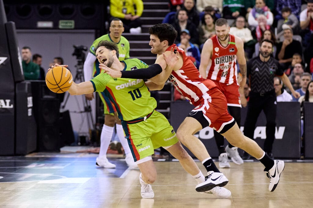 Pas enrere del Bàsquet Girona a Granada (78-74)