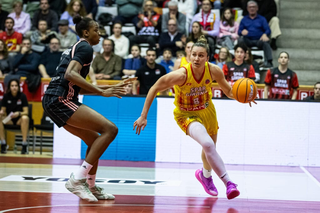 Marta Canella: “És el moment de donar un cop sobre la taula”Una de les capitanes de l'Uni Girona parla amb Girona Media abans de disputar la copa de la reina
