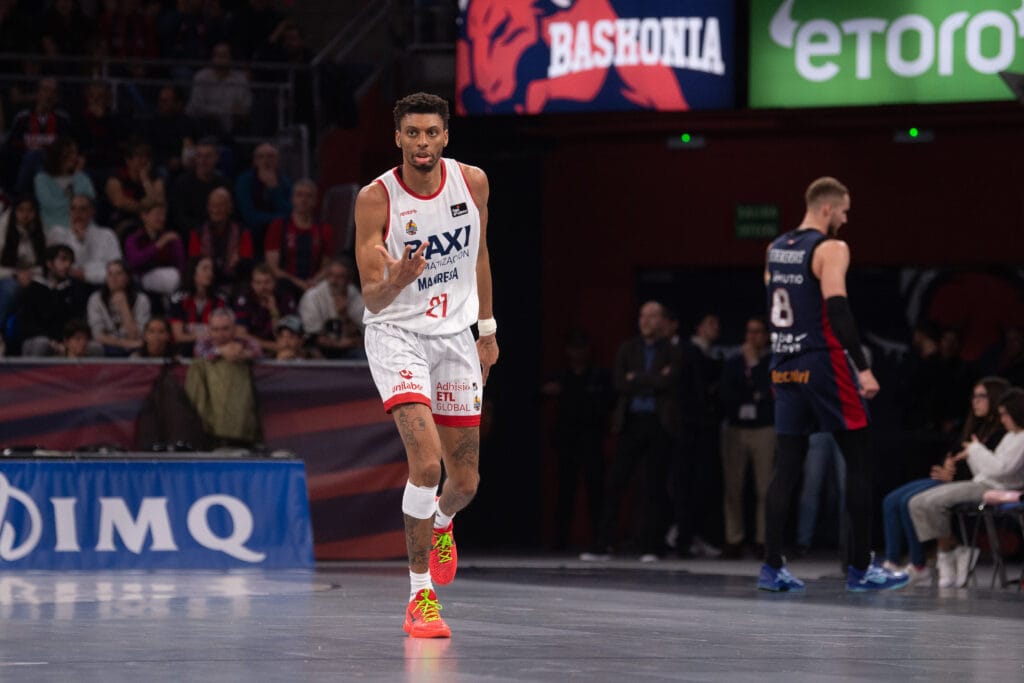 RS795195_J24 BKN-BAX Firmar acb Photo - Aitor Bouzo