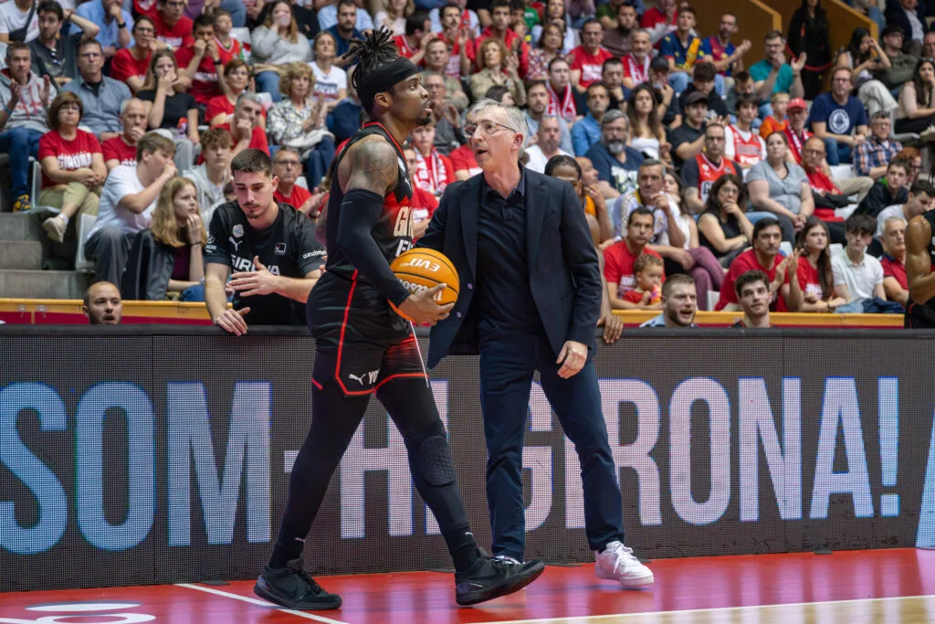 Sense premi contra el líder (71-79)