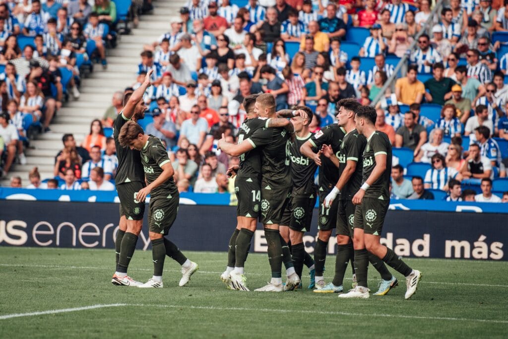 Els debuts de Lliga, un deute pendent