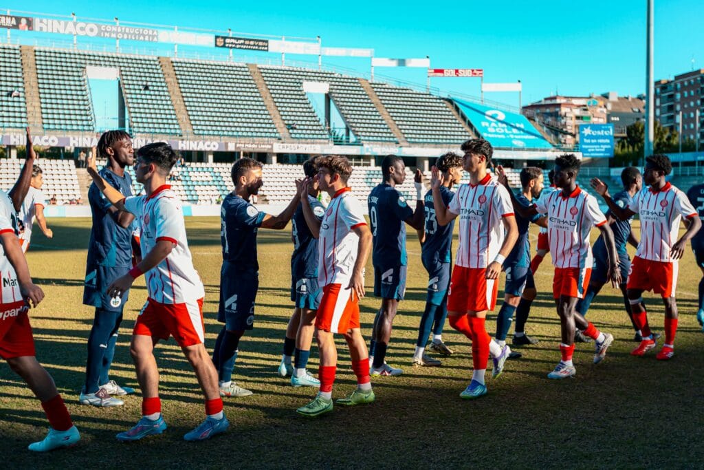 Toni López salva un punt per al Girona B (1-1)Els blanc-i-vermells segueixen sumant després d'un duel de màxima igualtat, en què el debutant del juvenil ha aconseguit veure porteria
