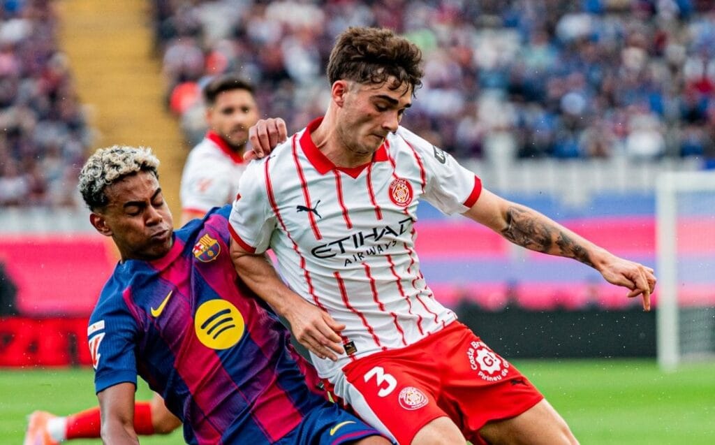 La crueltat es torna a apoderar de Girona (2-1)L'equip de Míchel planta cara al Barça i competeix a Montjuïc, però cau amb un gol al temps afegit