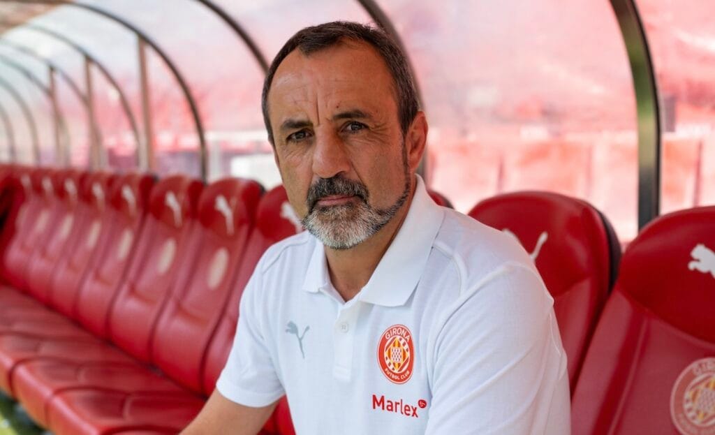 Quique Álvarez a la banqueta del Girona