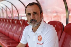Quique Álvarez a la banqueta del Girona