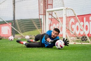 Gazzaniga a un entrenament amb el Girona