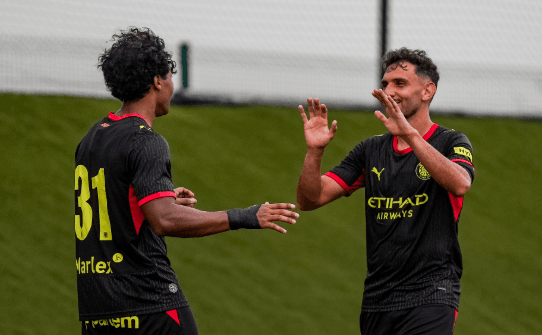 Jastin i Iván Martín durant el partit del Girona contra el Sabadell