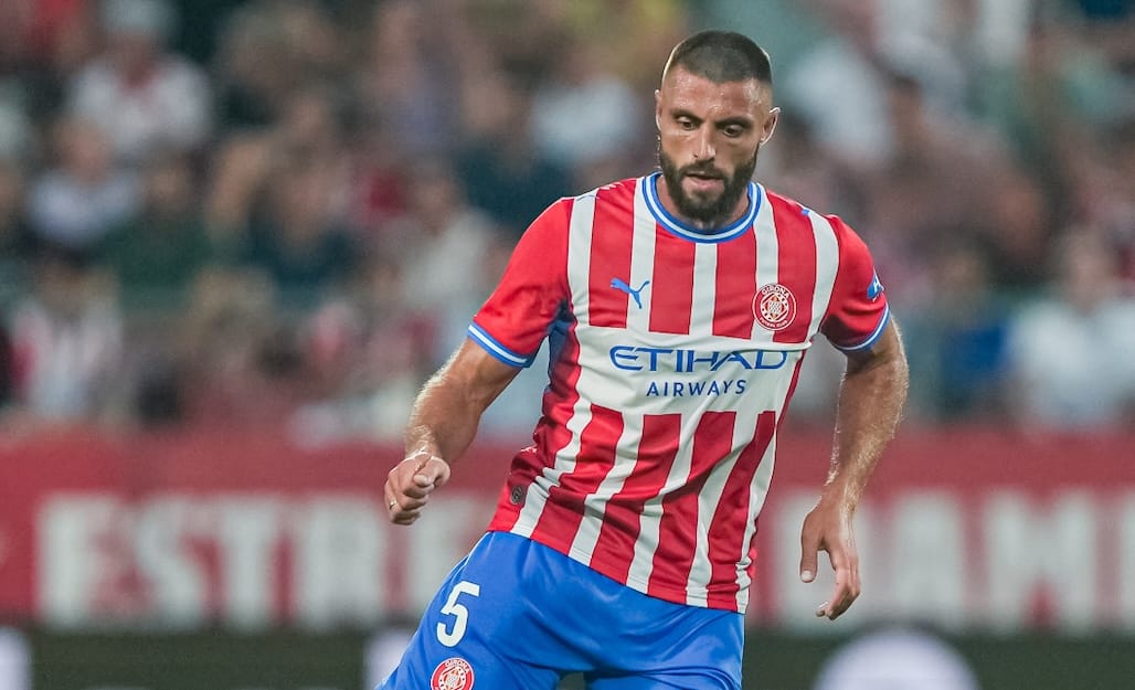 David López en el partit contra Arsenal