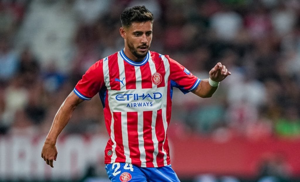 Àlex Moreno en un partit amb el Girona