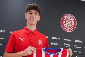 Bogdan Ungureanu en la seva presentació amb el Girona