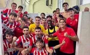 Celebració del Girona B després de la victòria