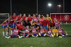 El Girona femení celebra la classificació per als vuitens de final de la Copa Catalunya