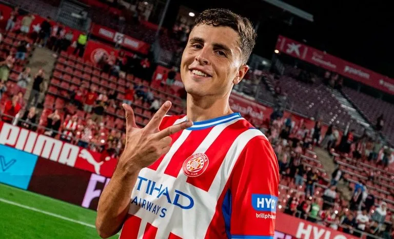 Ivan Morante celebra la victòria contra Albacete